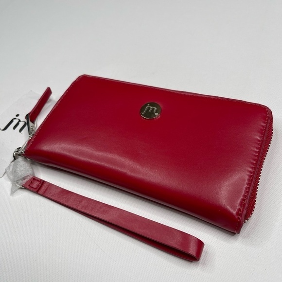 Jennifer Moore Wristlet Clutch Bag Wallet Purse Berry Red Vegan Leather New - Picture 2 of 12